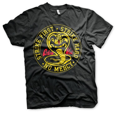 Läs mer om Cobra Kai Round Patch T-Shirt, T-Shirt